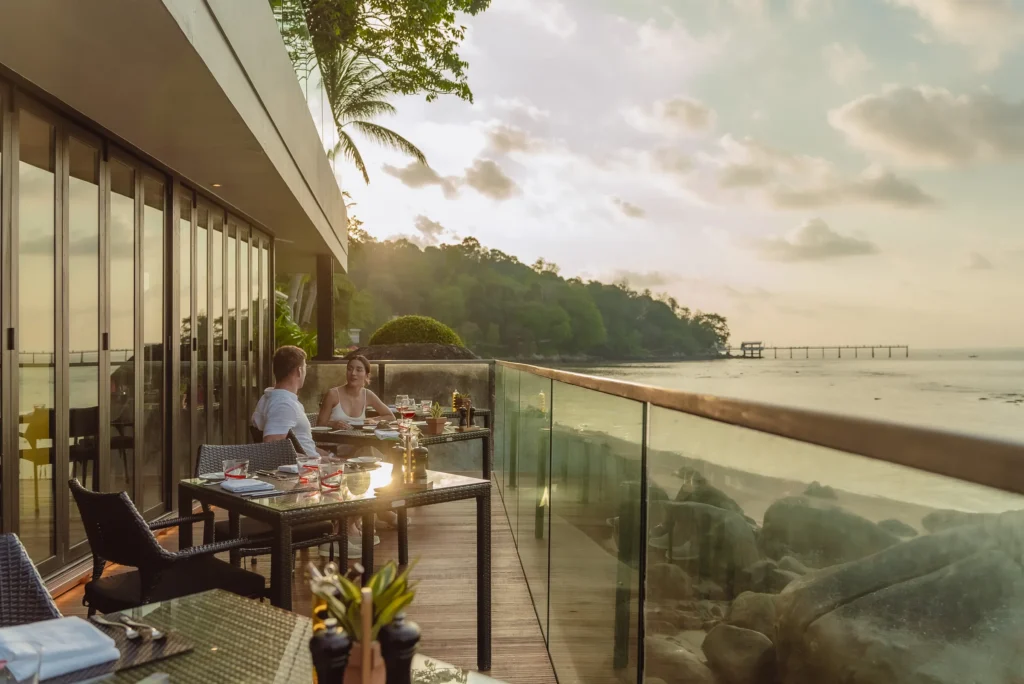 Sunset dinner setting