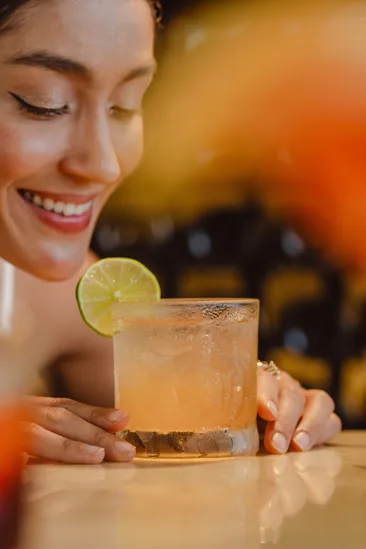 Refreshing cocktail with fresh lime at the La Gritta bar